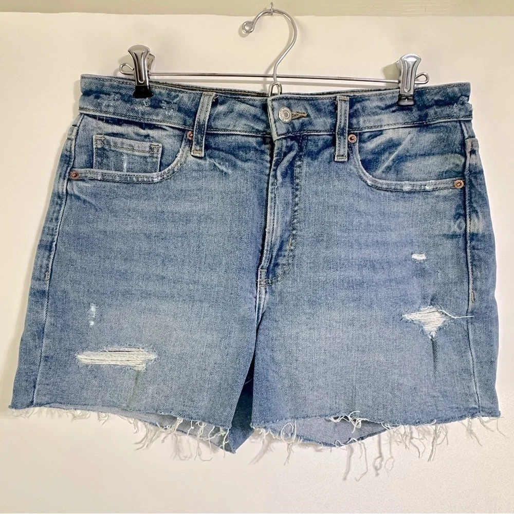 Old Navy High-Waisted OG Jean Shorts 3-inch inseam pipped distressed medium wash
